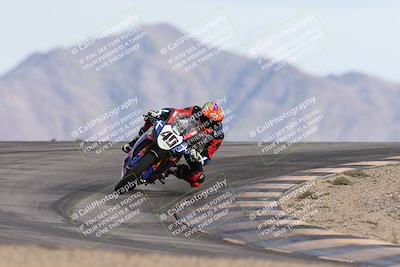 media/Nov-16-2025-Race Pace (Sun) [[8c5fa54630]]/Non Verified Riders (1st 20 Minutes)/6-Turn 12 (2pm)/